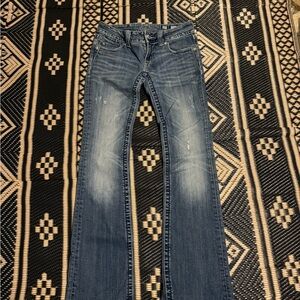 Miss Me jeans size 27 inseam 31 nice style design and look